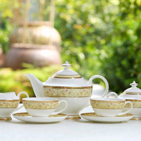 European Manor, tea set dinnerware