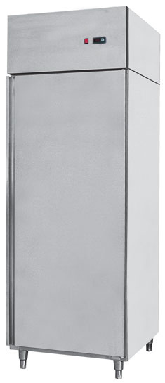 Upright refrigerator