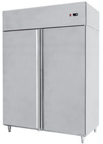 Upright refrigerator
