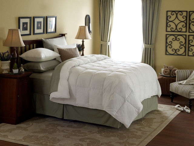 Classic Hospitality Down Comforter -Grey Duck Down -Light