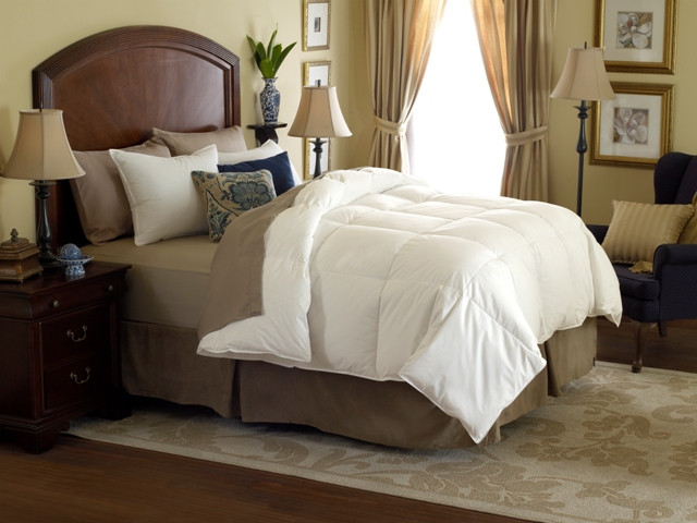 Luxury Hospitality Down Comforter -White Goose Down -Year Round