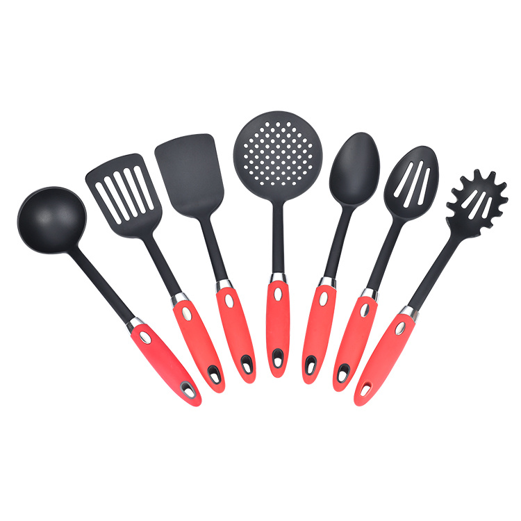 KITCHEN ACCESSORIES SET OF 7