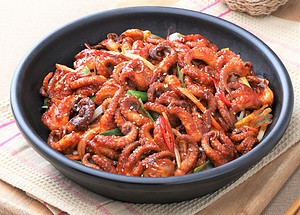 Seasoned baby octopus with spicy sauce