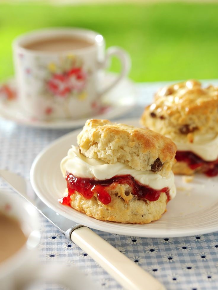 Sultana Scones