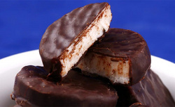 The Type Of Milk You Need For Perfect Homemade Peppermint Patties