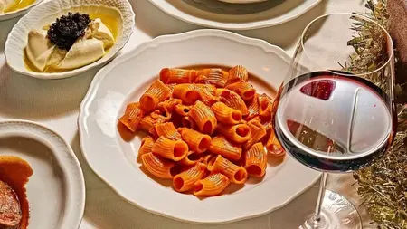 This Iconic New York City Italian Restaurant Is Loved By The Rich And Famous