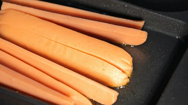 This Method Is One Of The Best Ways To Cook Hot Dogs (It
