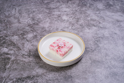 FROZEN COLORFUL CRAB FLAVORED CUBE